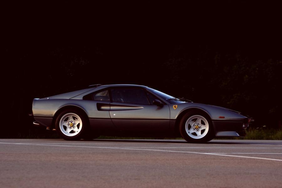  Ferrari 308 GTB Quattrovalvole 1982 года  (фото 21 из 61)